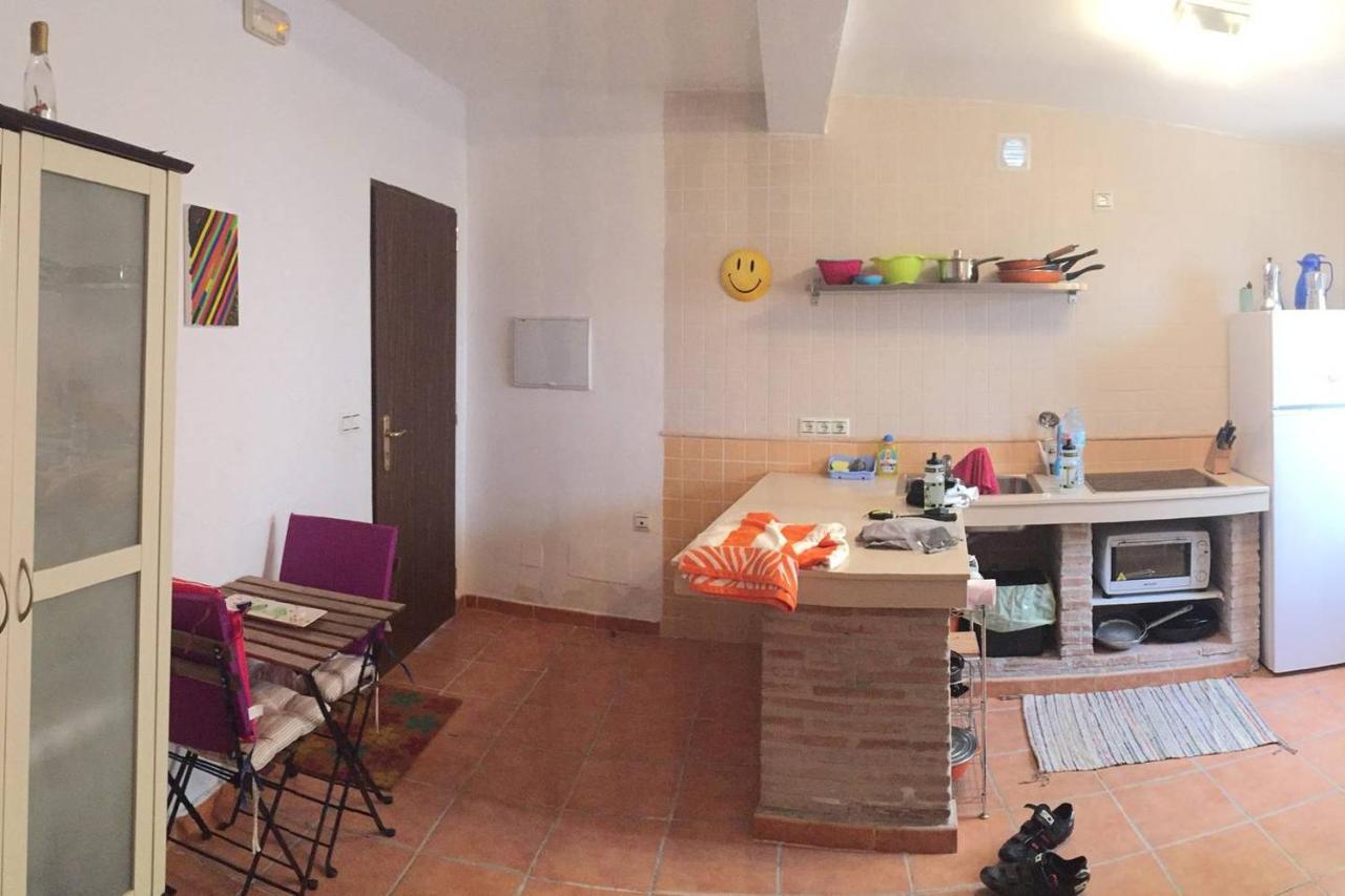 Almayate Hippie Shack Экстерьер фото